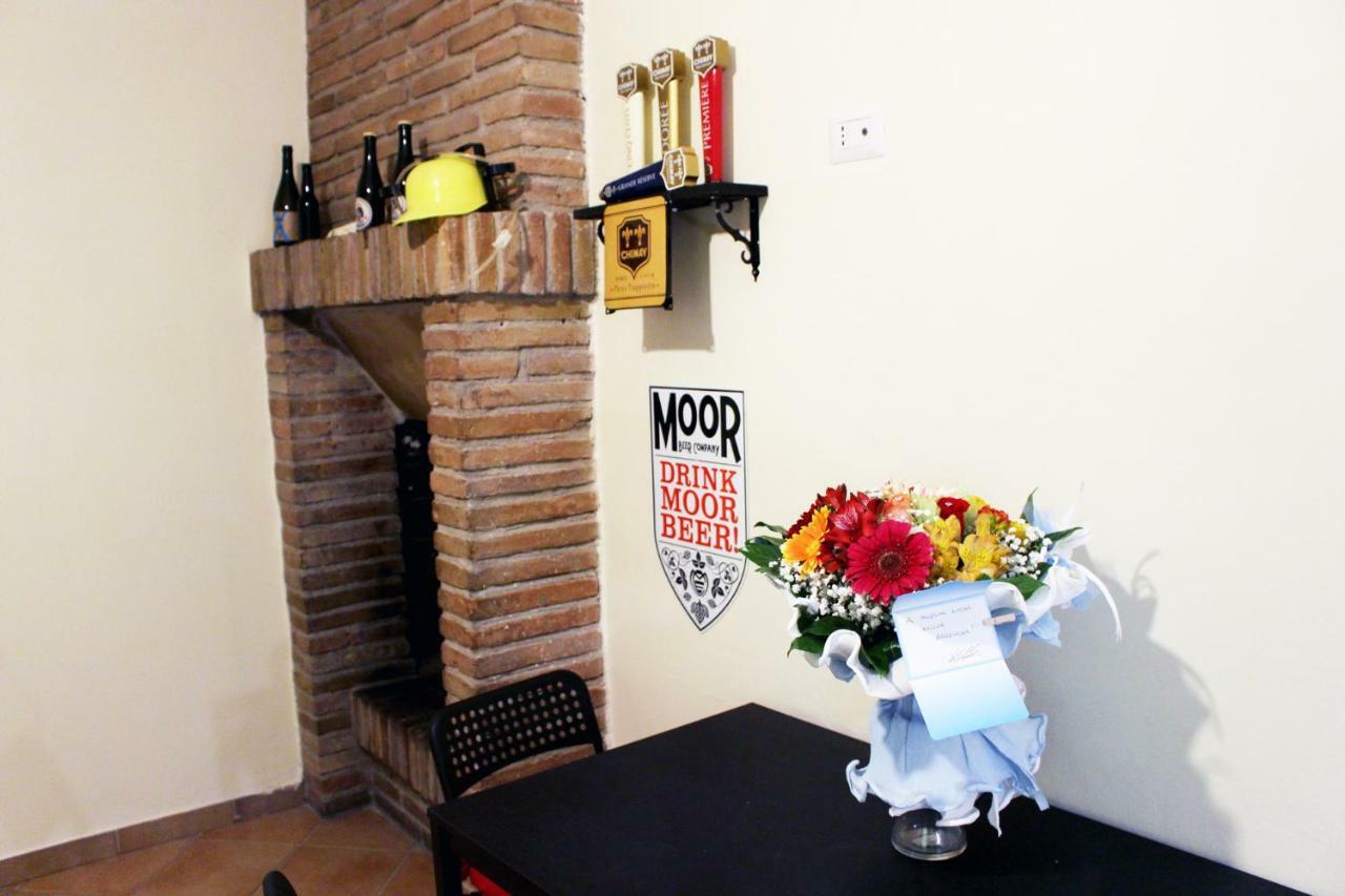 La Sosta Navarra Bed & Beer Gubbio Exterior foto