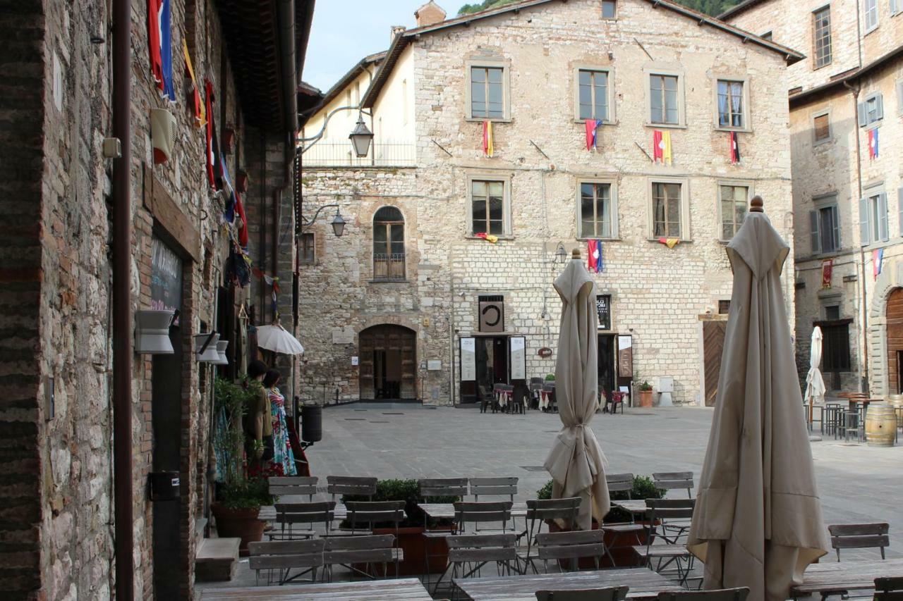 La Sosta Navarra Bed & Beer Gubbio Exterior foto