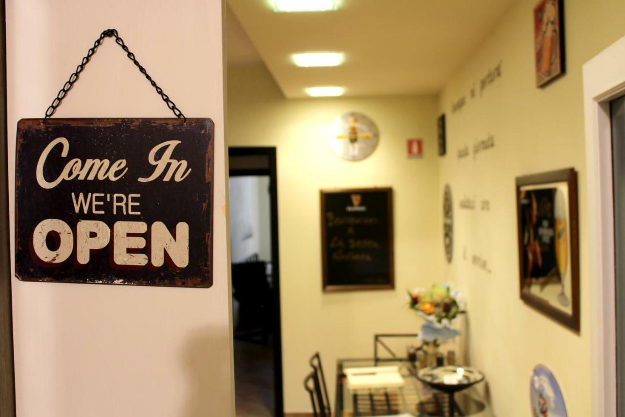 La Sosta Navarra Bed & Beer Gubbio Exterior foto